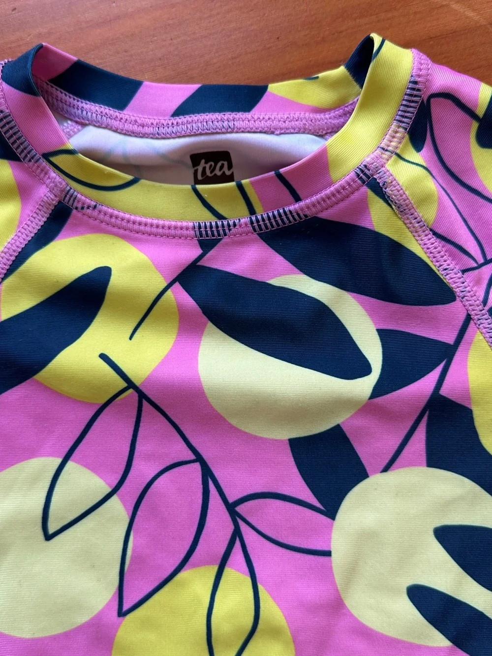 Tea Collection rash guard long sleeve